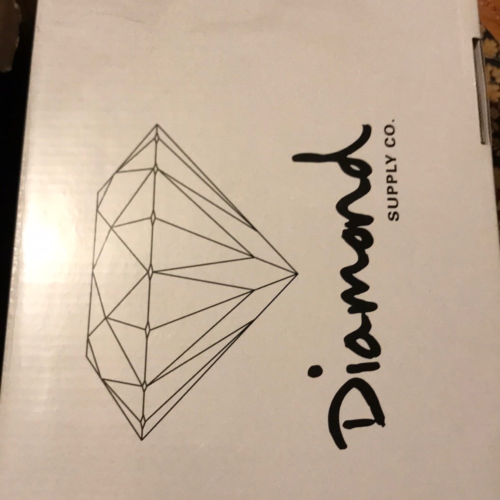 DIAMOND AVENUE COLLECTION